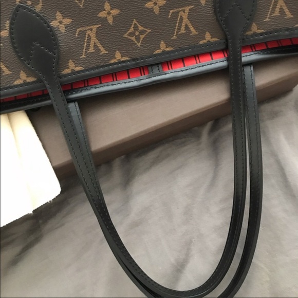 ---SOLD---louis vuitton limited edition - Picture 2 of 5